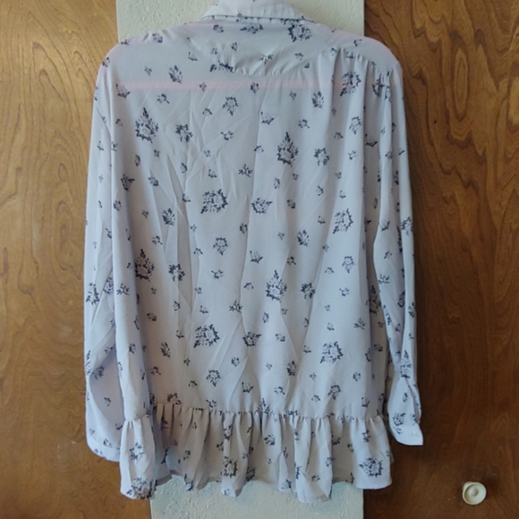 Top - Picture 3 of 3